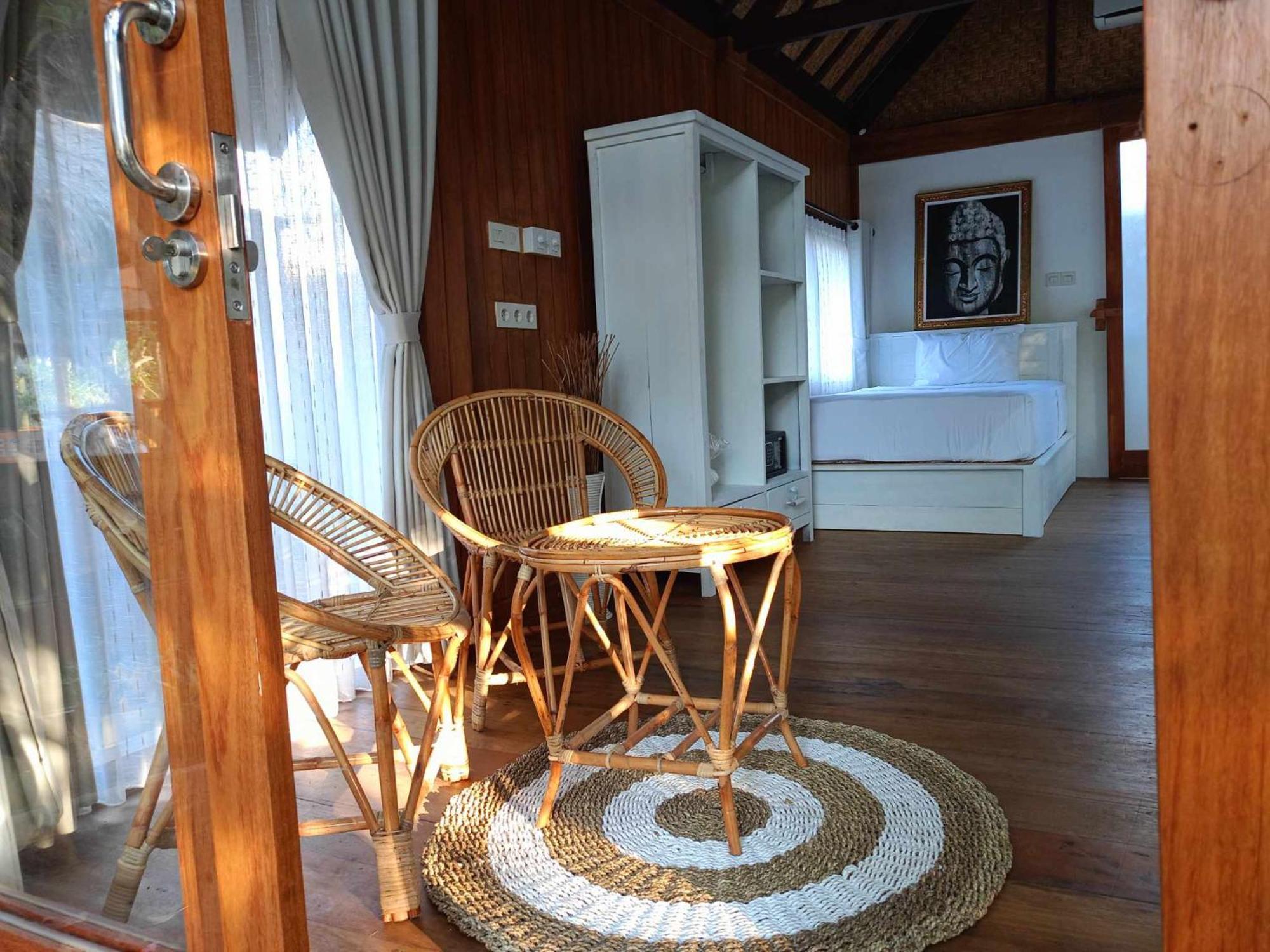 Bintang Tiga Bungalows Gili Air Exterior photo