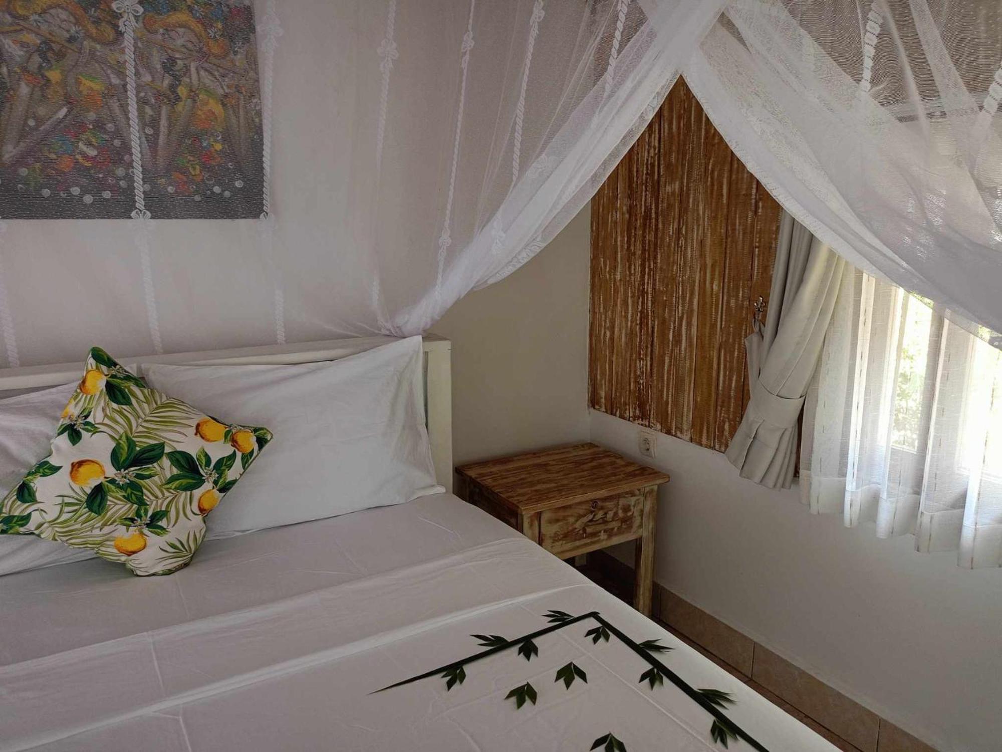 Bintang Tiga Bungalows Gili Air Exterior photo